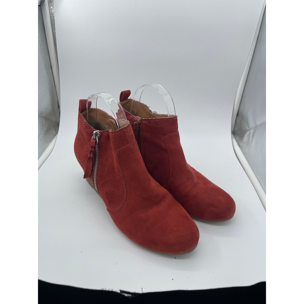 DV8 Dolce Vita Womens Red Suede Perforated Wedge Ankle Booties Tassel Zip Size 8